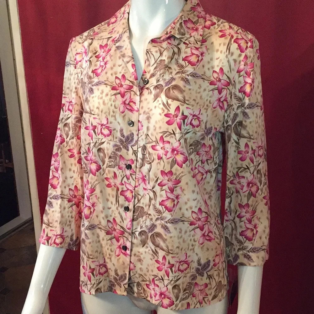 NWT SAG HARBOR SILK BLOUSE SIZE S